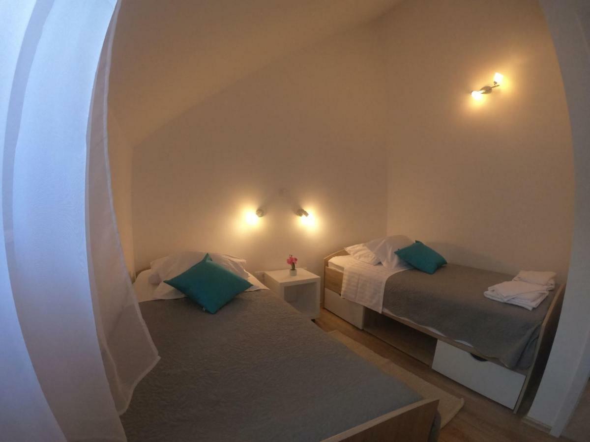 Apartment Vesna พรีมอชเตน ภายนอก รูปภาพ