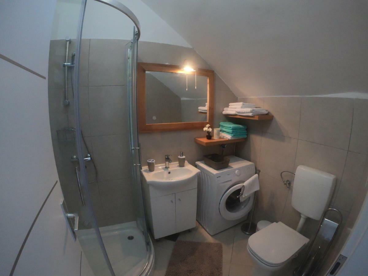 Apartment Vesna พรีมอชเตน ภายนอก รูปภาพ