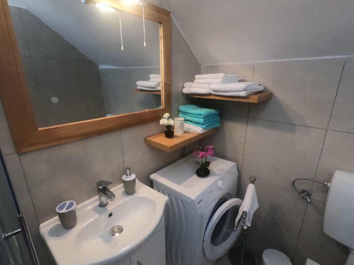 Apartment Vesna พรีมอชเตน ภายนอก รูปภาพ
